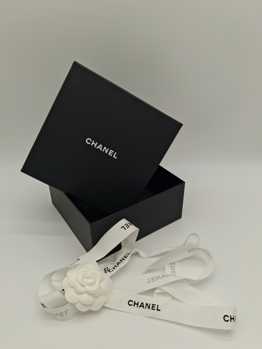 CHANEL Black Gift Box 7.5" White Logo Ribbon Camellia Flower Packaging Set EUC